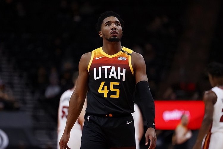 个赛季里 个赛季里